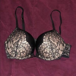 Victoria Secrets Bombshell